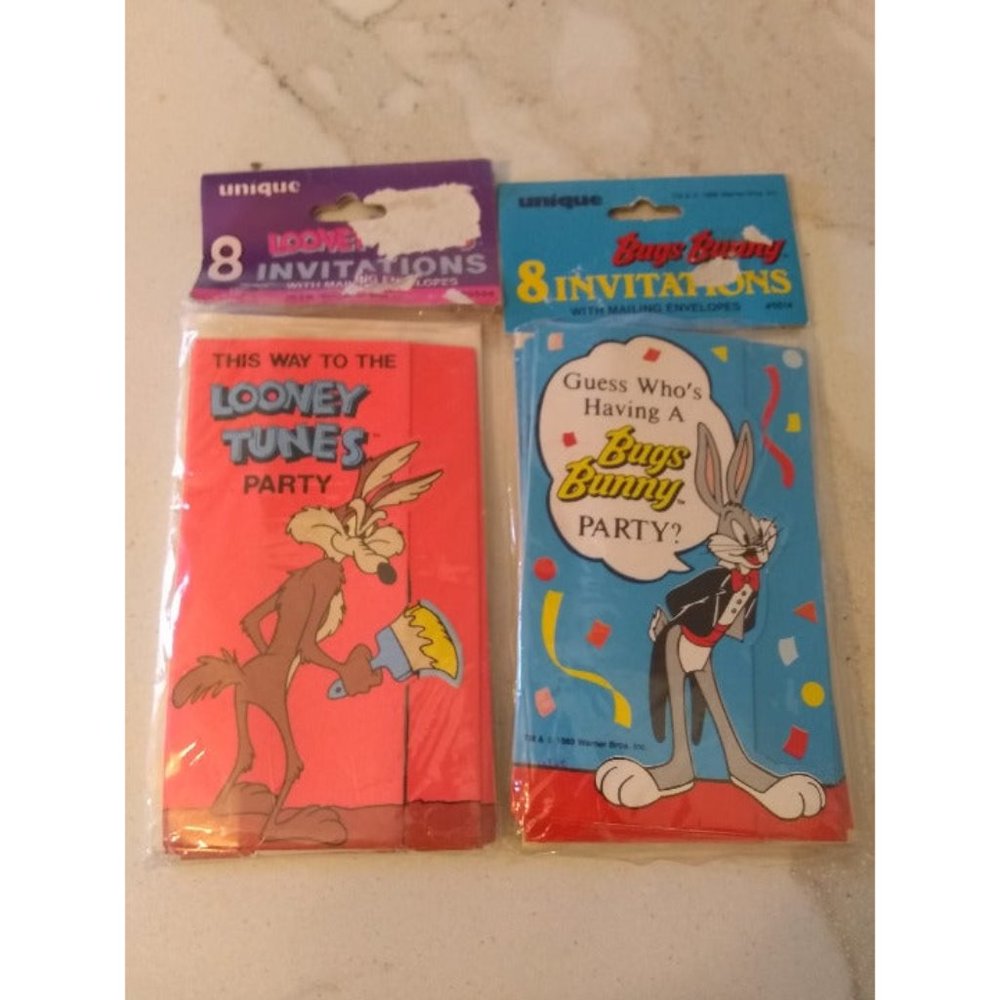2 Packages of Looney Party Invites with Envelopes